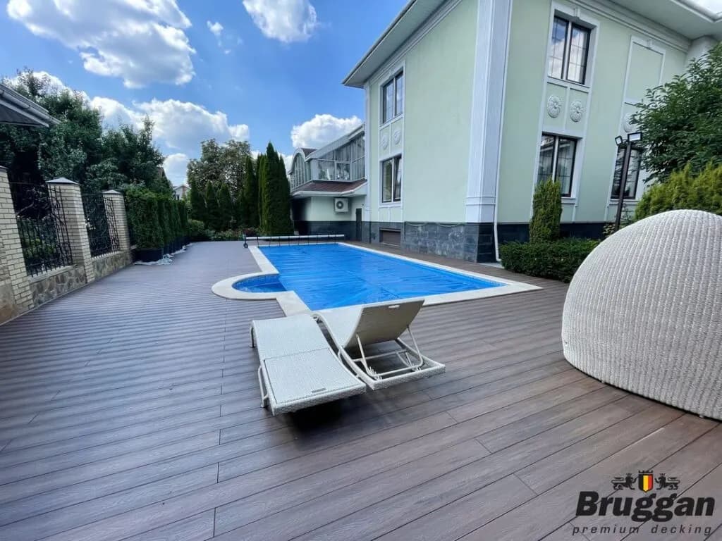/img/product_realized/Bruggan-Elegant-Light-3D-wine-brown-pool-17-1024x768.webp
