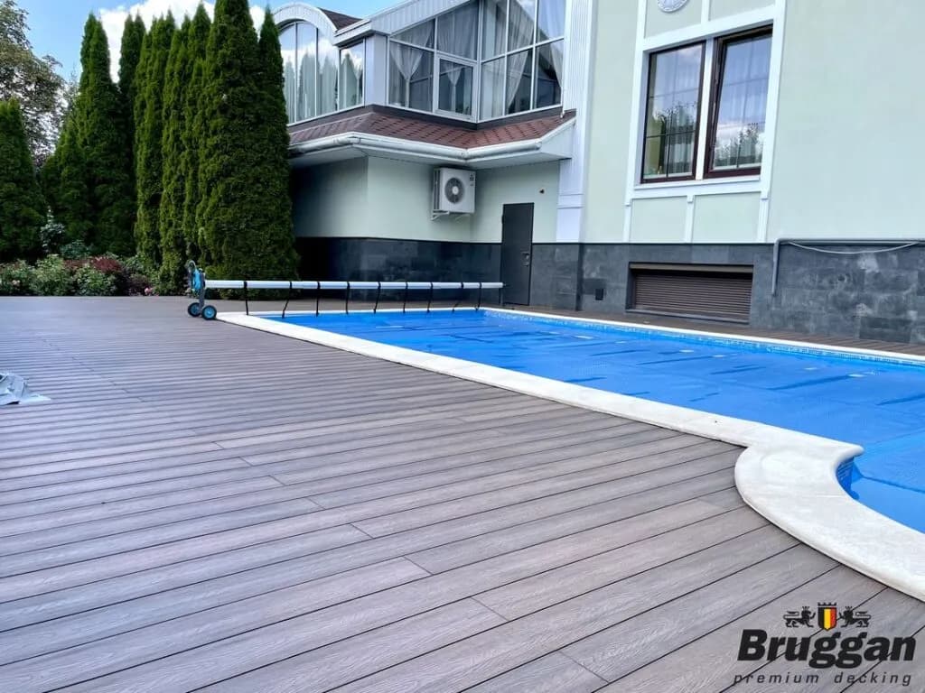 /img/product_realized/Bruggan-Elegant-Light-3D-wine-brown-pool-18-1024x768.webp