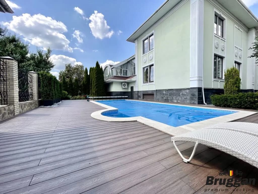 /img/product_realized/Bruggan-Elegant-Light-3D-wine-brown-pool-20-1024x768.webp