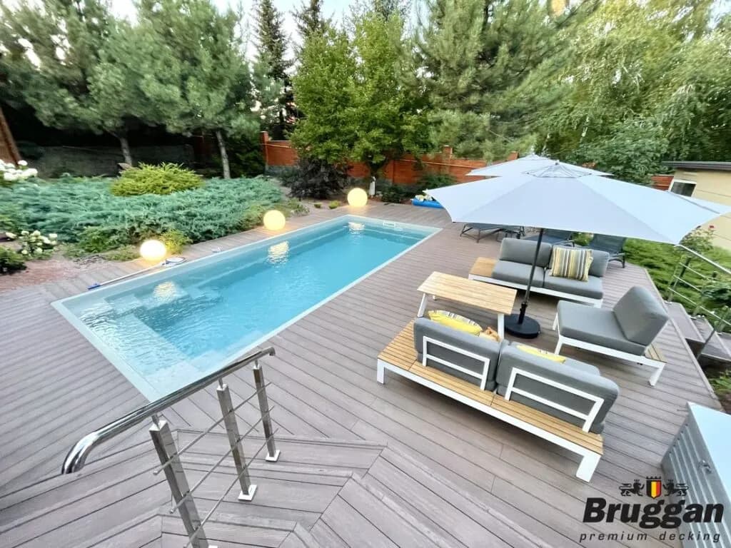 /img/product_realized/Bruggan-Elegant-Light-3D-wine-brown-pool-26-1024x768.webp