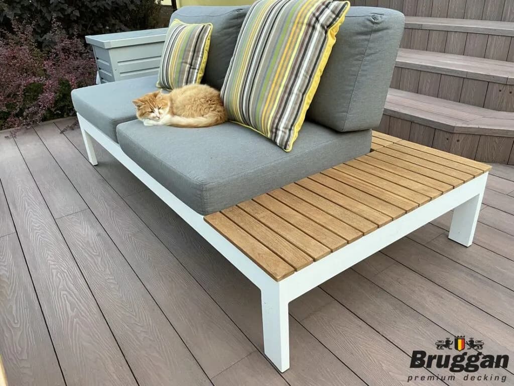 /img/product_realized/Bruggan-Elegant-Light-3D-wine-brown-pool-32-1024x768.webp