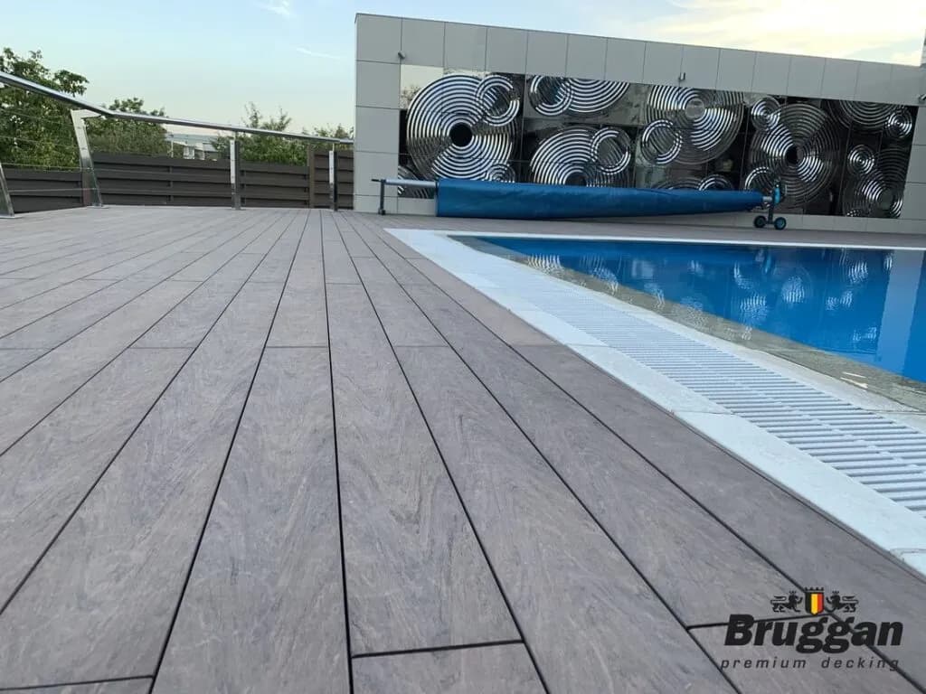 /img/product_realized/Bruggan-MultiColor-wenge-pool-art-25-1024x768.webp