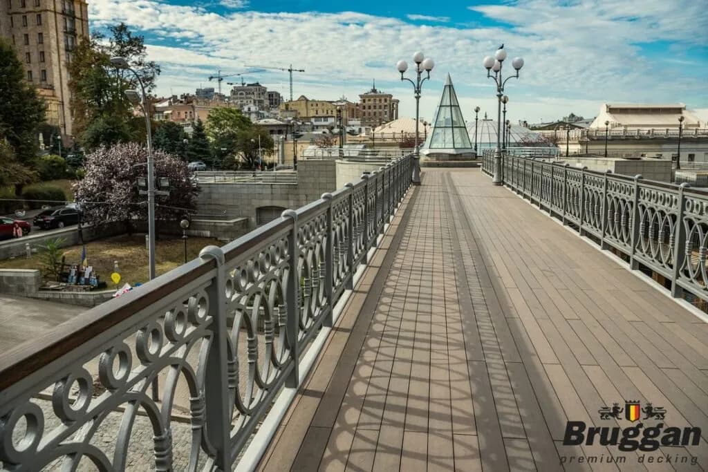 /img/product_realized/BrugganMultiColorKiev-bridge-2-1024x683.webp