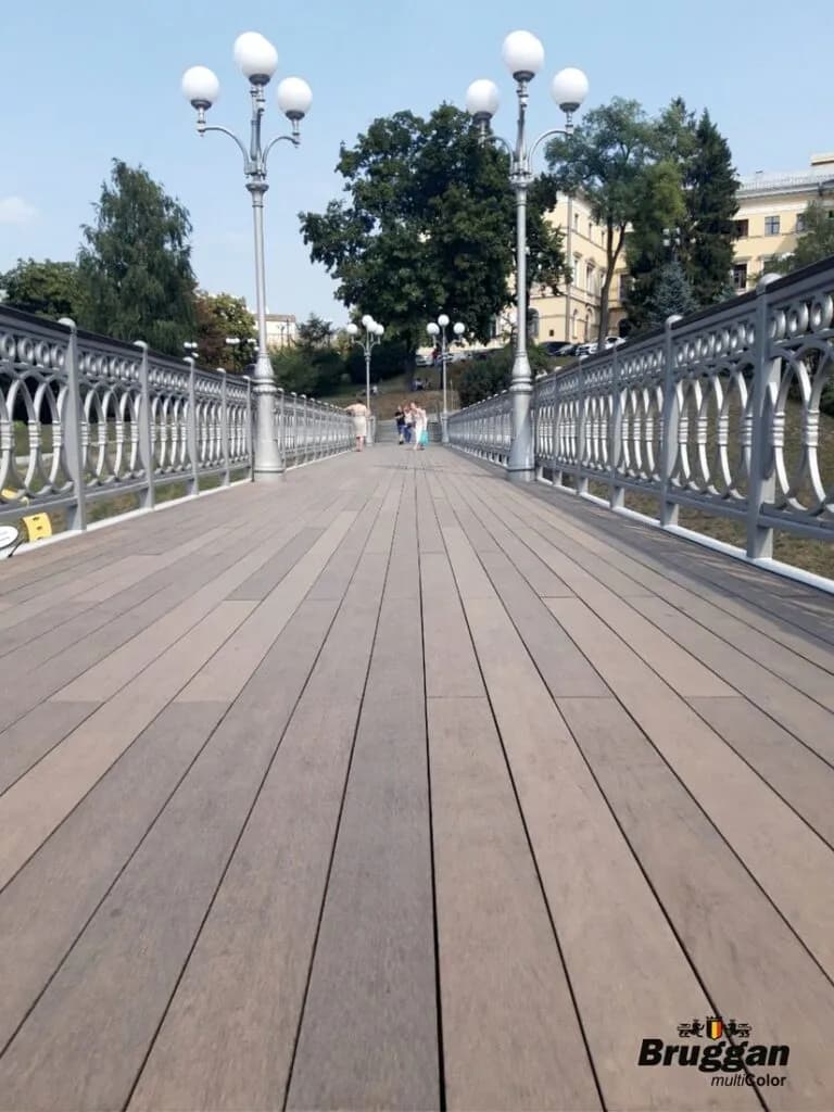 /img/product_realized/BrugganMultiColorWengebridge1a-768x1024.webp
