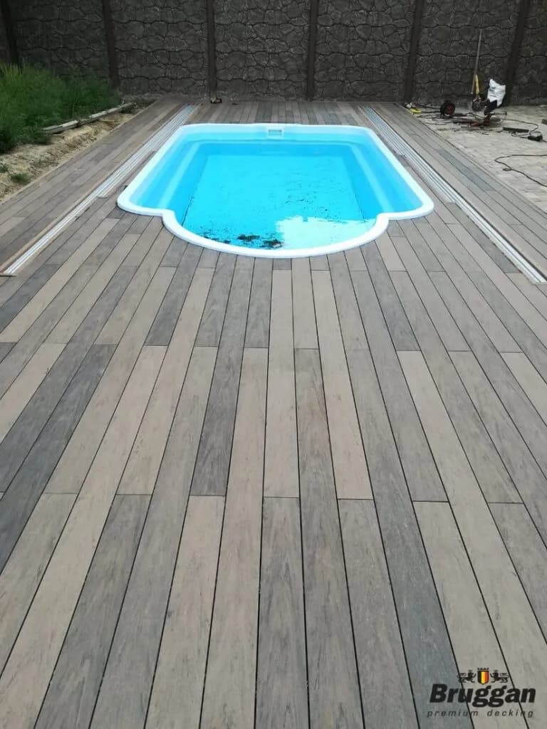 /img/product_realized/BrugganMultiColorwenge-768x1024.webp